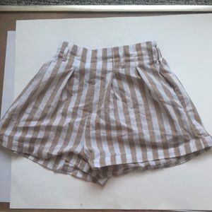 White and tan cotton striped shorts